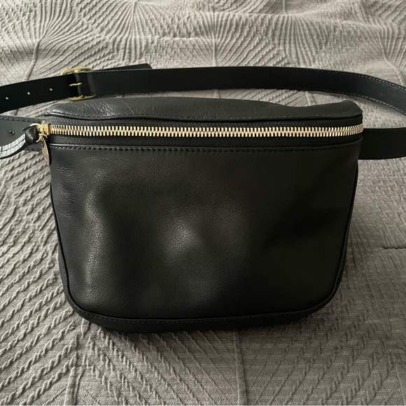 Clare V Fanny Pack - black leather - Picture 5 of 9
